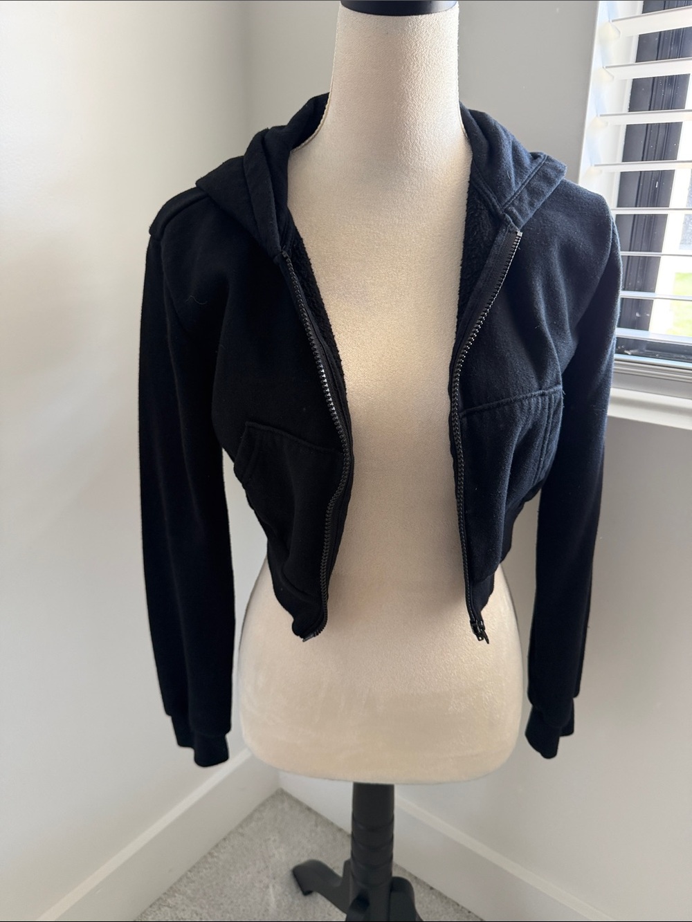 H&M Black Cropped Bomber Hoodie Jacket - Women's